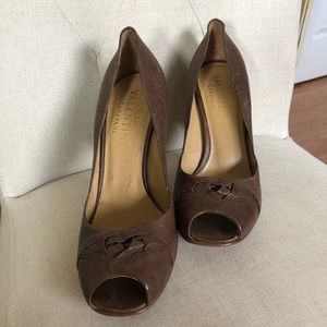 Original Valentino Garavani brown leather heels.